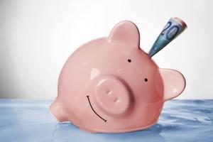 drowning piggy bank animation